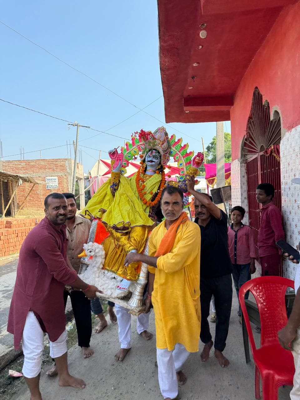 04 idol procession